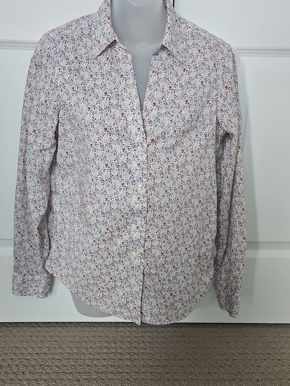 Gap "Perfect Shirt" Delicate Ditsy Floral